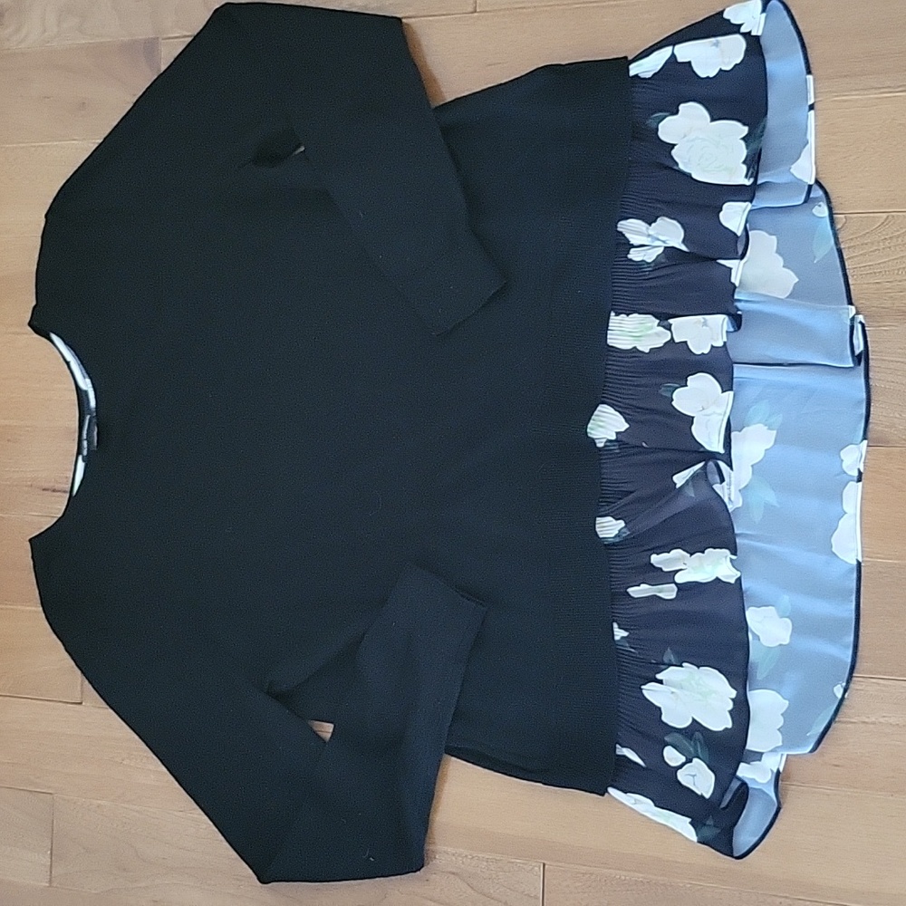 Club Monaco Black Wool Long Sleeve Sweater Split Back Layered Floral‎ Large